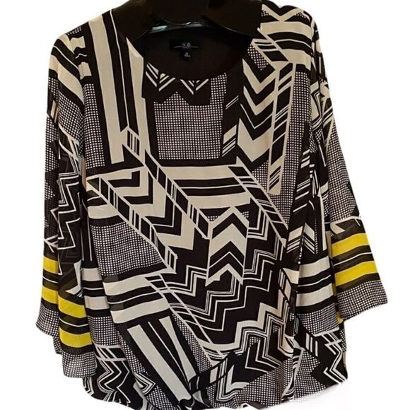 Gorgeous Woman’s Blouse! 1X  - Picture 1 of 3